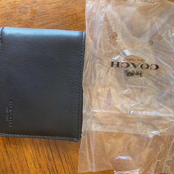 BNWT COACH Smooth Leather Wallet - Picture 6 of 11